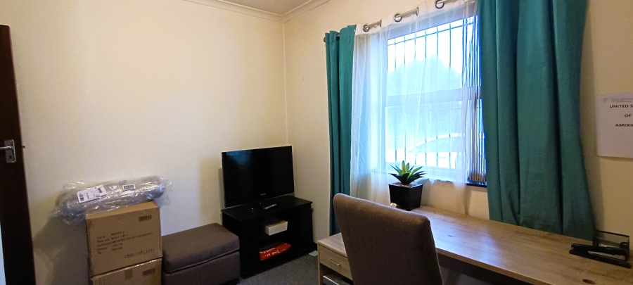 2 Bedroom Property for Sale in Silver Oaks Western Cape